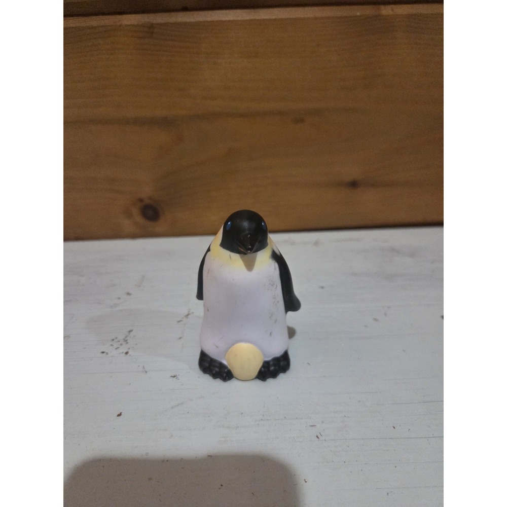 Fisher Price Little People 2011 Penguin with‎ Egg Noah's Ark Replacement Figure